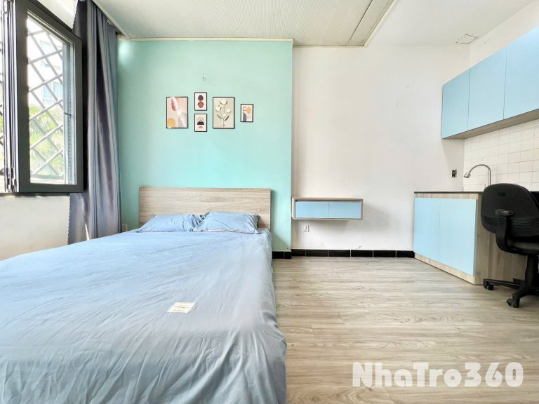 Cho thuê căn hộ 2 Phòng ngủ Cửa sổ Q1 gần cầu Kiệu, chợ Tân Định