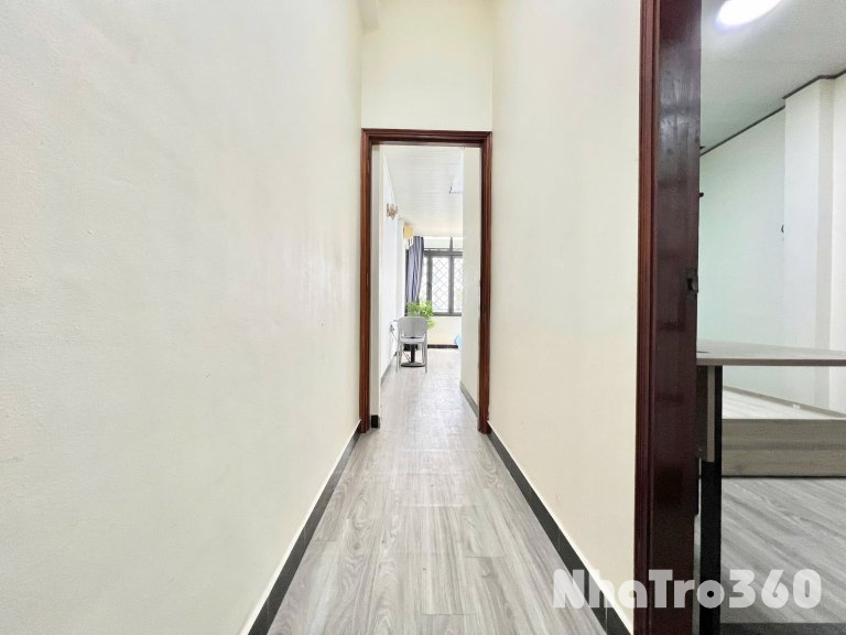 Cho thuê căn hộ 2 Phòng ngủ Cửa sổ Q1 gần cầu Kiệu, chợ Tân Định