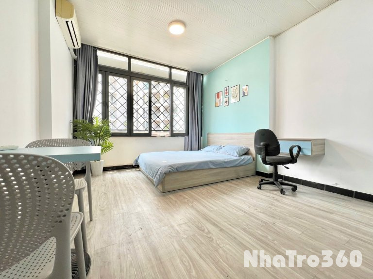 Cho thuê căn hộ 2 Phòng ngủ Cửa sổ Q1 gần cầu Kiệu, chợ Tân Định