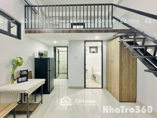 Phòng full nội thất, gác cao