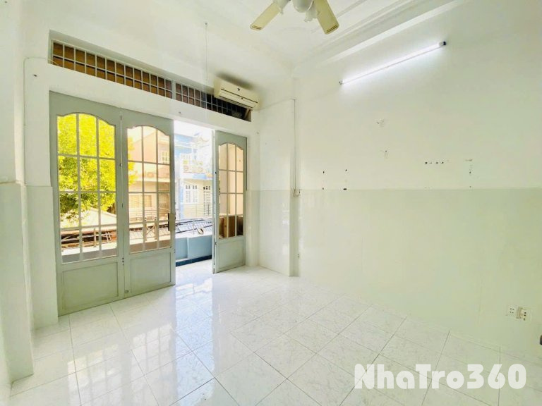 Cho thuê căn hộ Studio Ban công Q8 gần cầu Chánh Hưng, Parc Mall