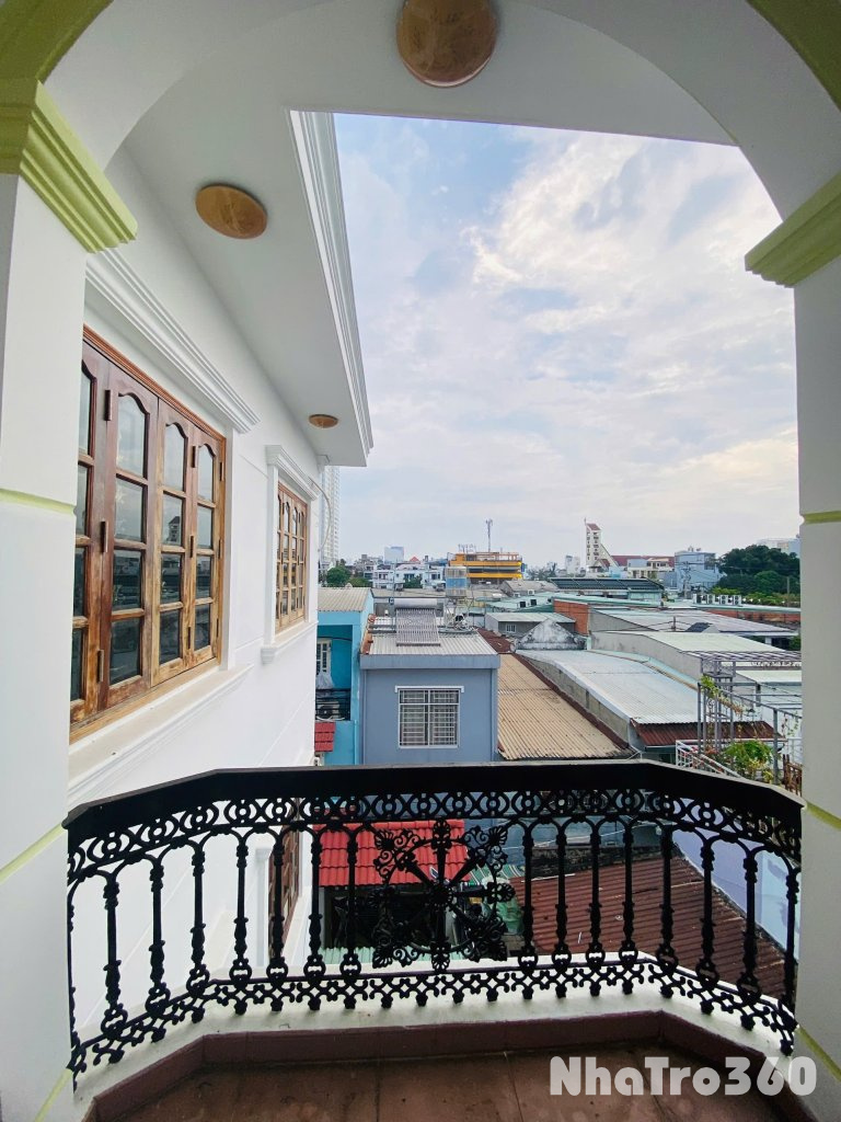 Cho thuê căn hộ Studio Ban công lớn Q8 gần cầu Chánh Hưng, nhà thờ Tạ Quang Bửu