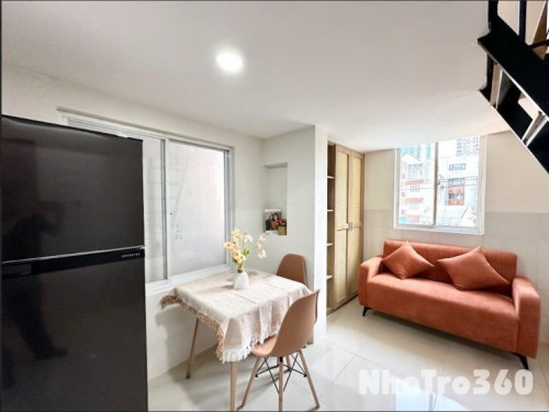 Duplex cửa sổ ngay Nguyễn Thị Thập Quận 7