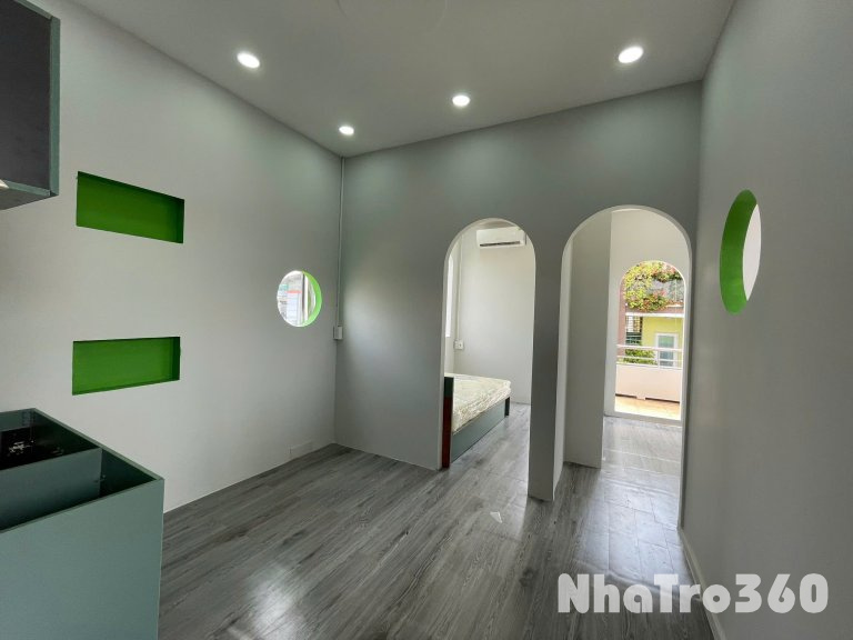 CĂN HỘ 2 PN BAN CÔNG MỚI ĐẸP TẠI Q10