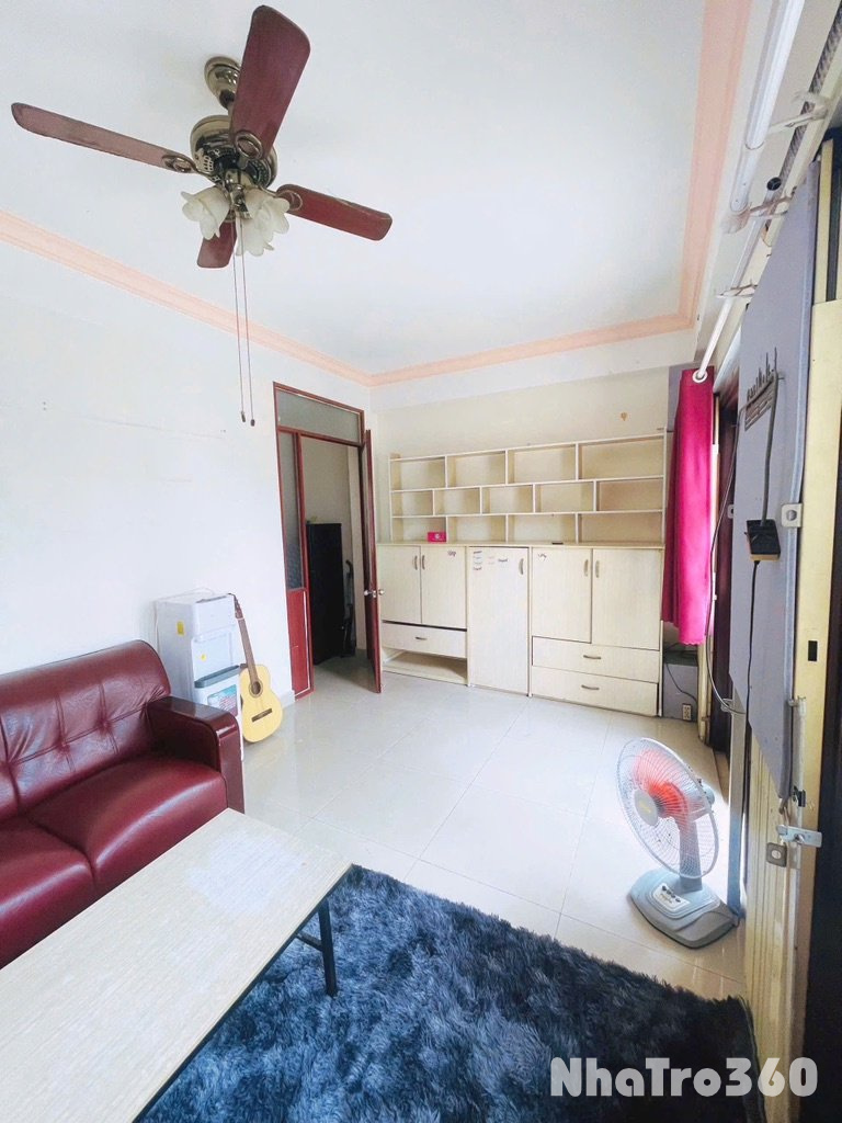 Phòng trọ 50m2 có Ban Công , Cửa sổ  Gần Lotte Q7