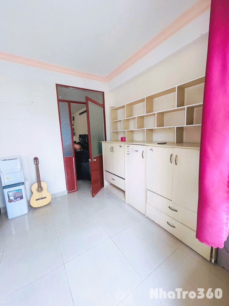 Phòng trọ 50m2 có Ban Công , Cửa sổ  Gần Lotte Q7