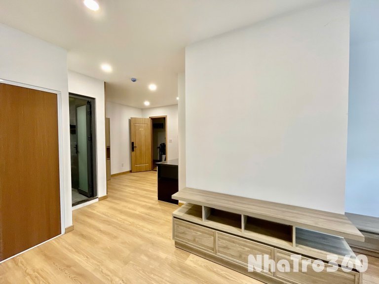 CĂN HỘ 1 PN BAN CÔNG SANG XỊN MỊN TẠI Q4