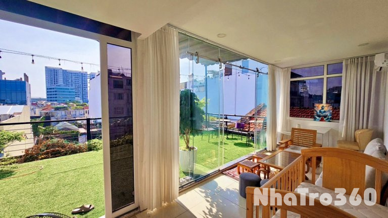 Penhouse 1pn siêu rộng - cực chill - ban công lớn