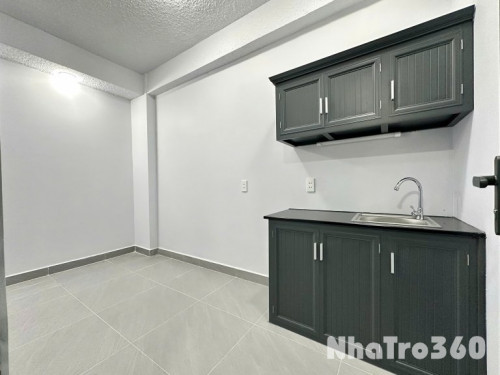 Phòng trọ không nội thất gần ĐH Văn Hiến quận Tân Phú