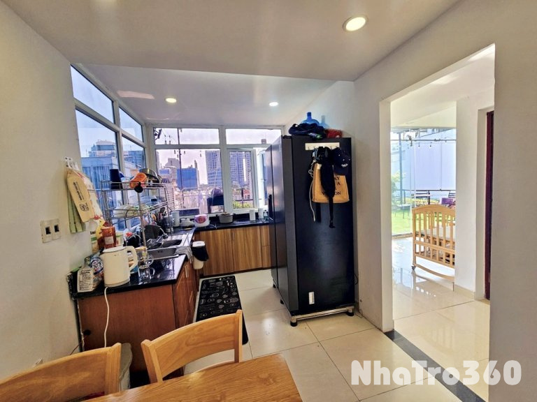 Penhouse 1pn siêu rộng - cực chill - ban công lớn