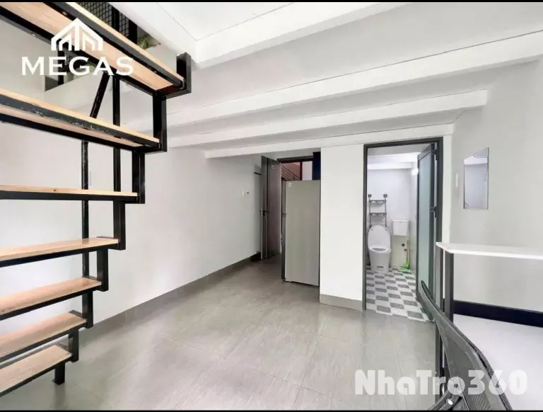 DUPLEX ban công full nội thất ngay trung tâm Quận 7