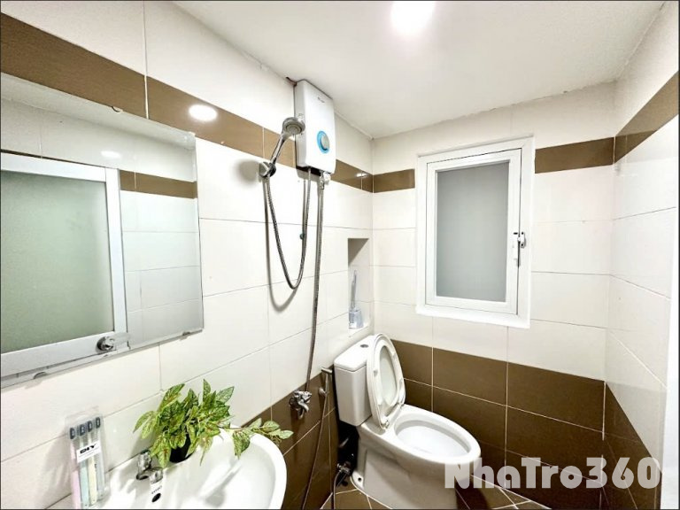 ‼️CHDV NGAY TẠI Q7 - CỬA SỔ LỚN NỘI THẤT ĐẸP ‼️