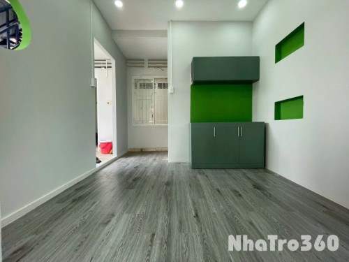 CĂN HỘ 2 PN BAN CÔNG MỚI ĐẸP TẠI Q10