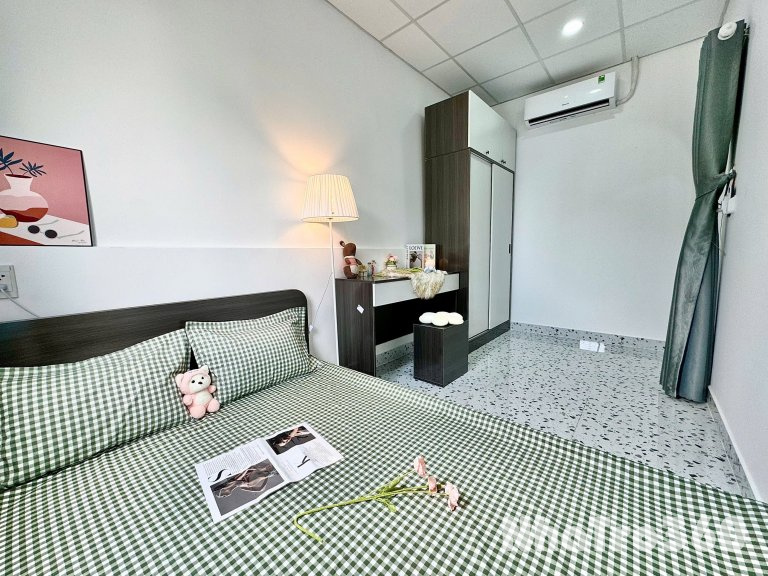 Cho thuê căn hộ tách bếp, Q10 || đường Trần Thiện Chánh || gần Vạn Hạnh Mall, Việt Nam Quốc Tự, Huflit