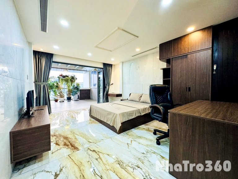 PENHOUSE siêu rộng 80m2 mới 100% ban công lớn