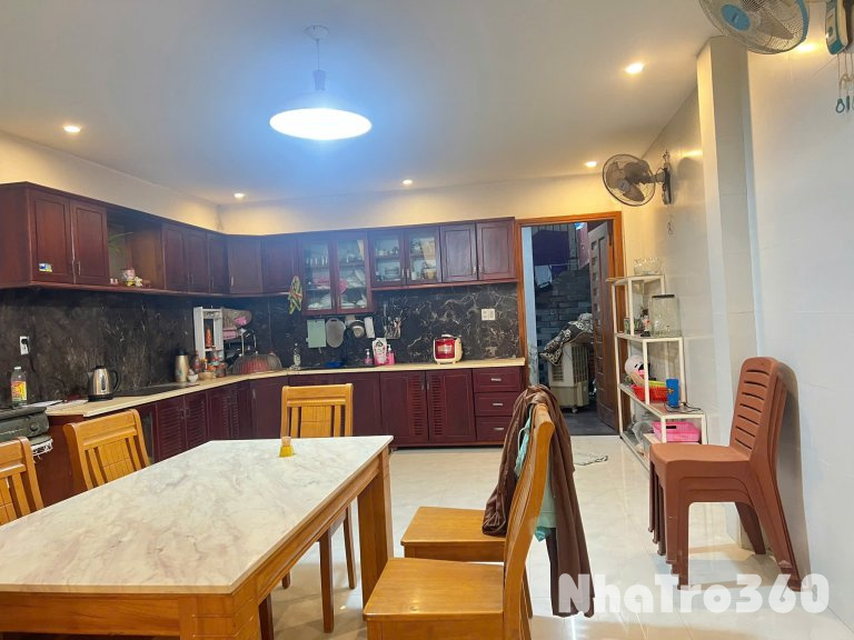 🏠 CHO THUÊ NHÀ 3 TẦNG MẶT TIỀN PHẠM VĂN ĐỒNG – TP HUẾ