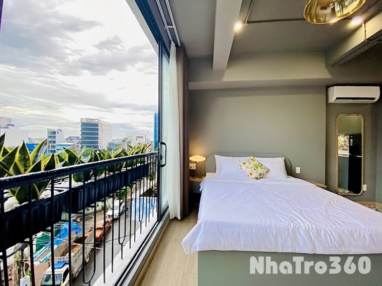 Căn hộ Studio đẳng cấp full nội thất BAN CÔNG ĐẸP