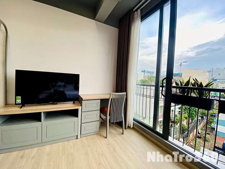 Căn hộ Studio đẳng cấp full nội thất BAN CÔNG ĐẸP