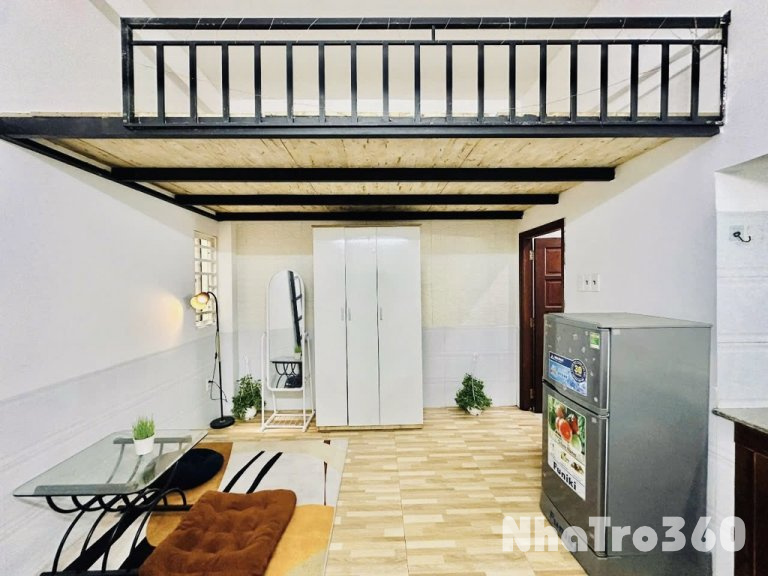 Phòng Duplex có nội thất TÂN BÌNH