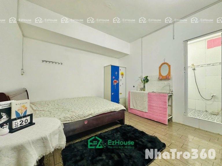 Phòng full nội thất, thang máy, tự do