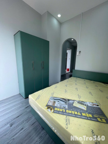 CĂN HỘ 2 PN BAN CÔNG FULL NỘI THẤT QUẬN 10 GẦN CÔNG TRƯỜNG DÂN CHỦ