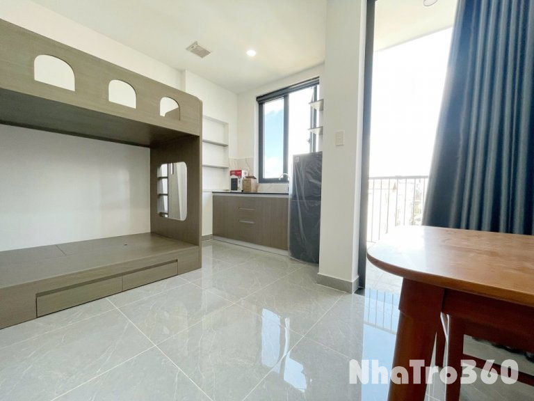 Căn hộ full nội thất ban công Phạm Nhữ Tăng q8