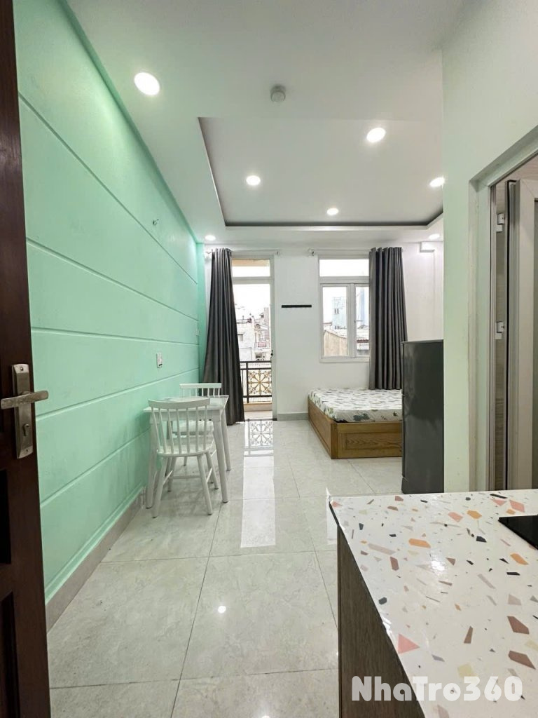 CĂN HỘ BAN CÔNG FULL NỘI THẤT QUẬN 10 GẦN BIG C TÔ HIẾN THÀNH