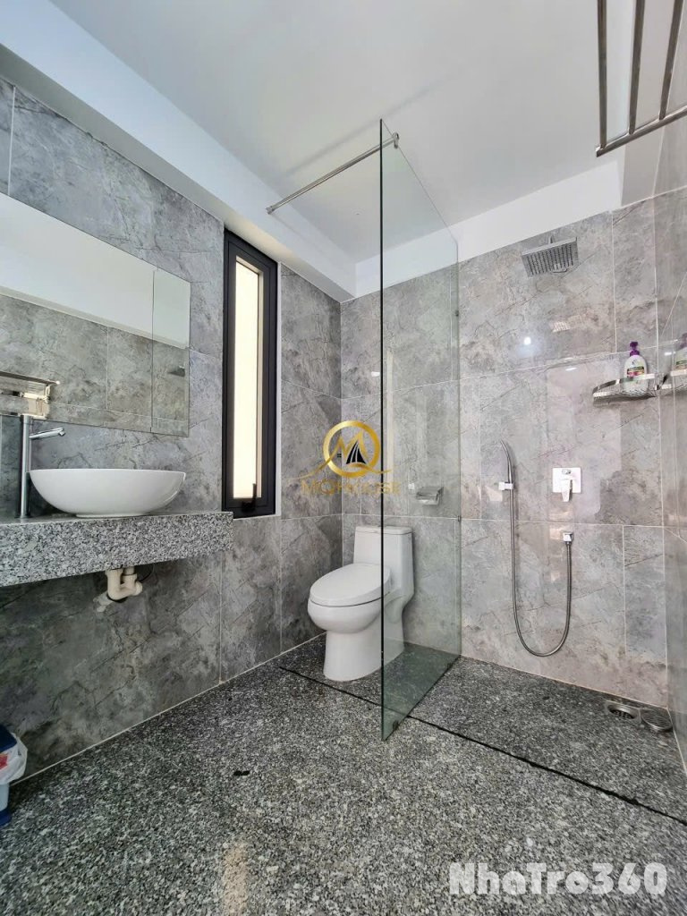 Cho thuê căn hộ ban công, Q3 || ngay Võ  Thị Sáu || gần chợ Tân Định, Công Viên Lê Văn Tám