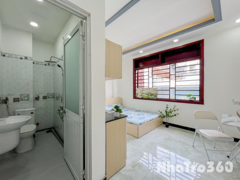 STUDIO CỬA SỔ TO FULL NỘI THẤT