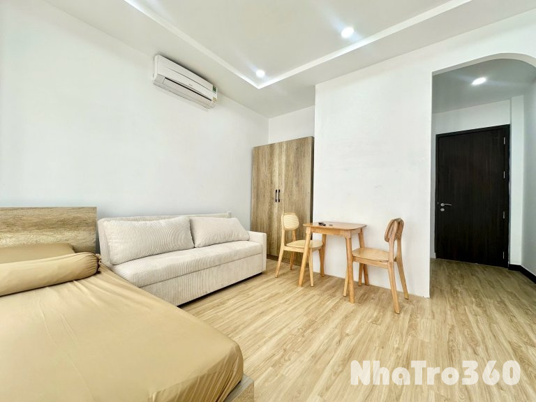 CĂN HỘ BAN CÔNG TÁCH BẾP FULL NỘI THẤT QUẬN 1