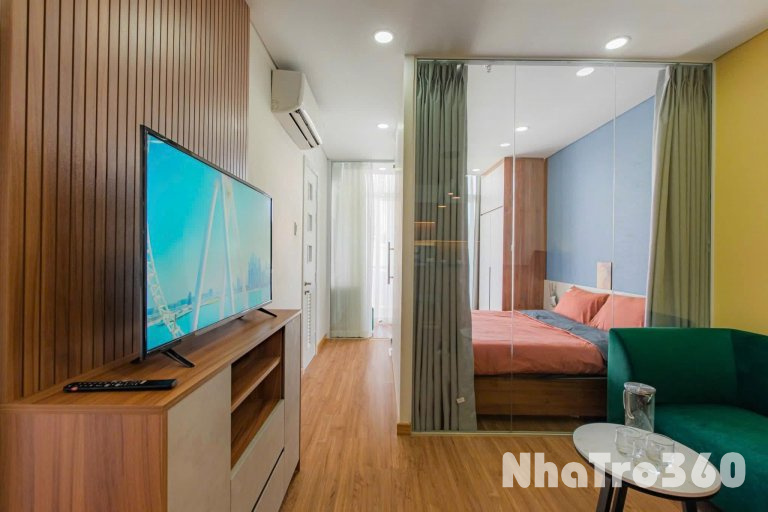 CHO THUÊ CĂN HỘ 2PN FULL NỘI THẤT – BAN CÔNG THOÁNG – MẶT TIỀN TRUNG TÂM Q1