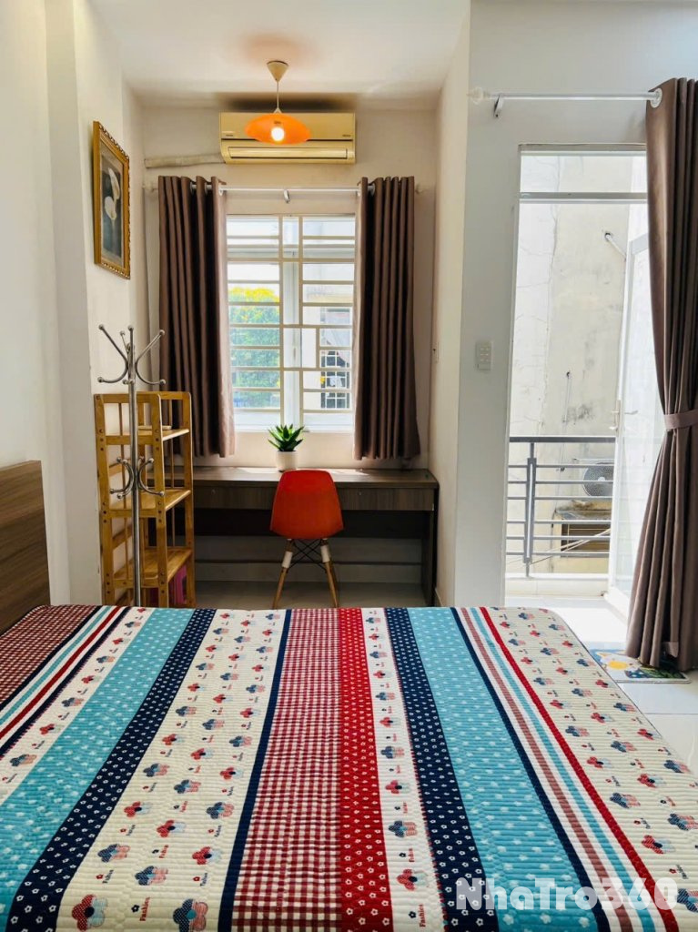 Cho thuê căn hộ Studio Ban công Q10 gần chợ Bàn Cờ, Vincom Plaza 3/2