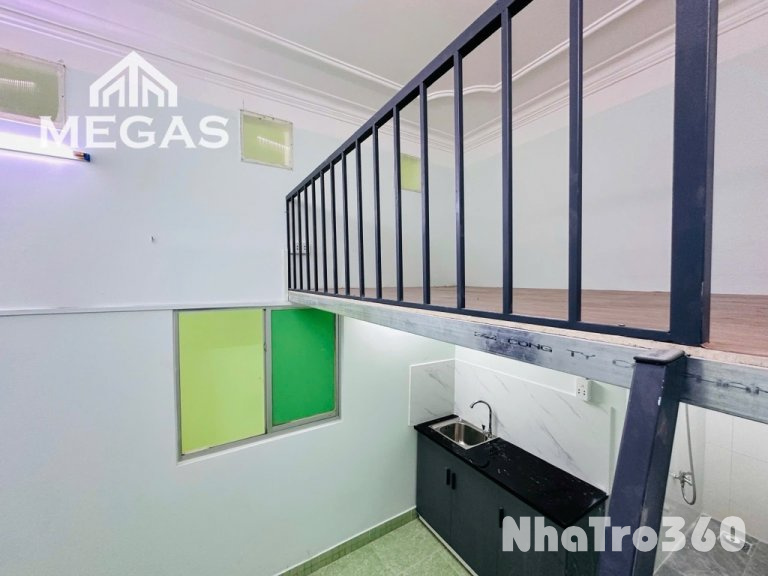 Gác cao, Full nội thất, ngay ngã tư 4 xã