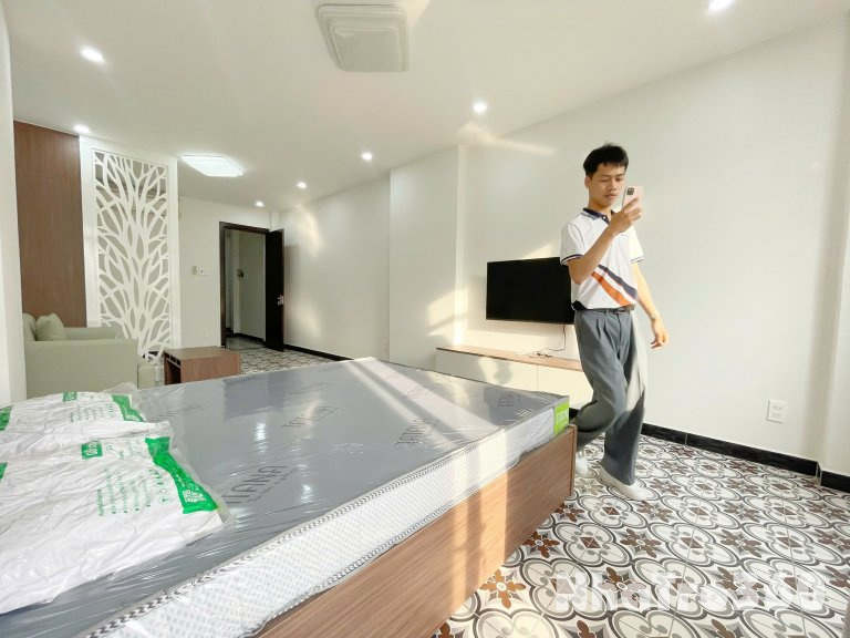 CĂN HỘ BAN CÔNG 1PN FULL NT QUẬN 8