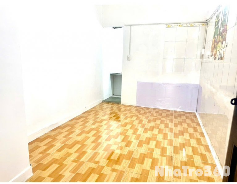 Ngay công viên Phú Lâm, gần chợ, bao rẻ, bao êm