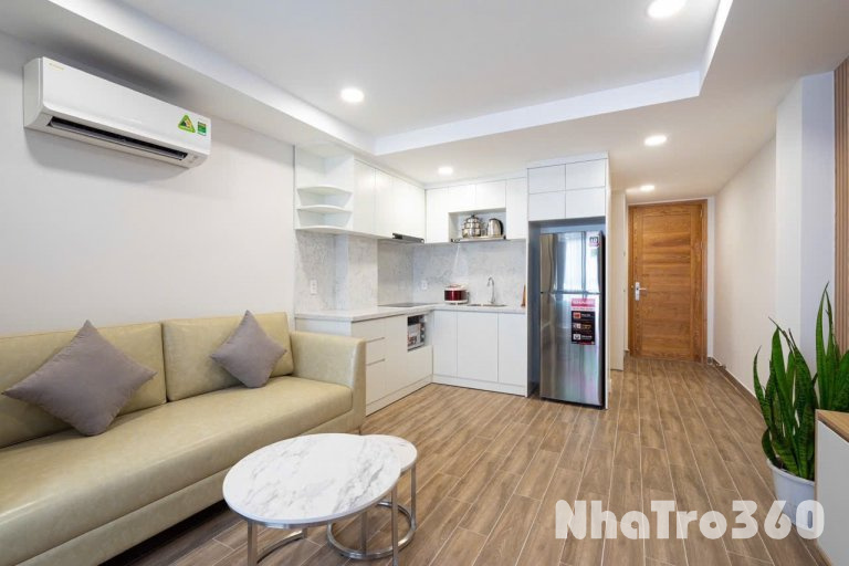 CĂN HỘ ĐẦY ĐỦ TIỆN NGHI – NGAY TRUNG TÂM QUẬN 1