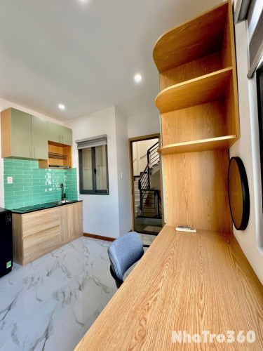 Cho thuê căn hộ cửa sổ, Q10 || Đường Sư Vạn Hạnh || gần Huflit, Vạn Hạnh Mall, Việt Nam Quốc Tự