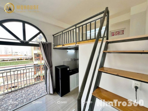 Ban công, cửa sổ lớn, Full nội thất, quận 6