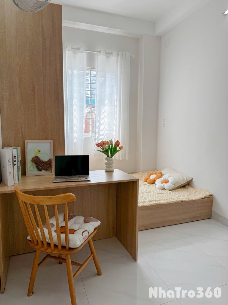 CĂN HỘ CỬA SỔ FULL NỘI THẤT QUẬN 3 GẦN CÔNG TRƯỜNG DÂN CHỦ