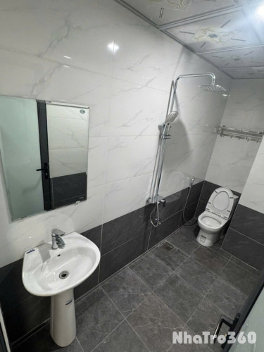 Chính Chủ Cho Thuê Phòng Có Ban Công