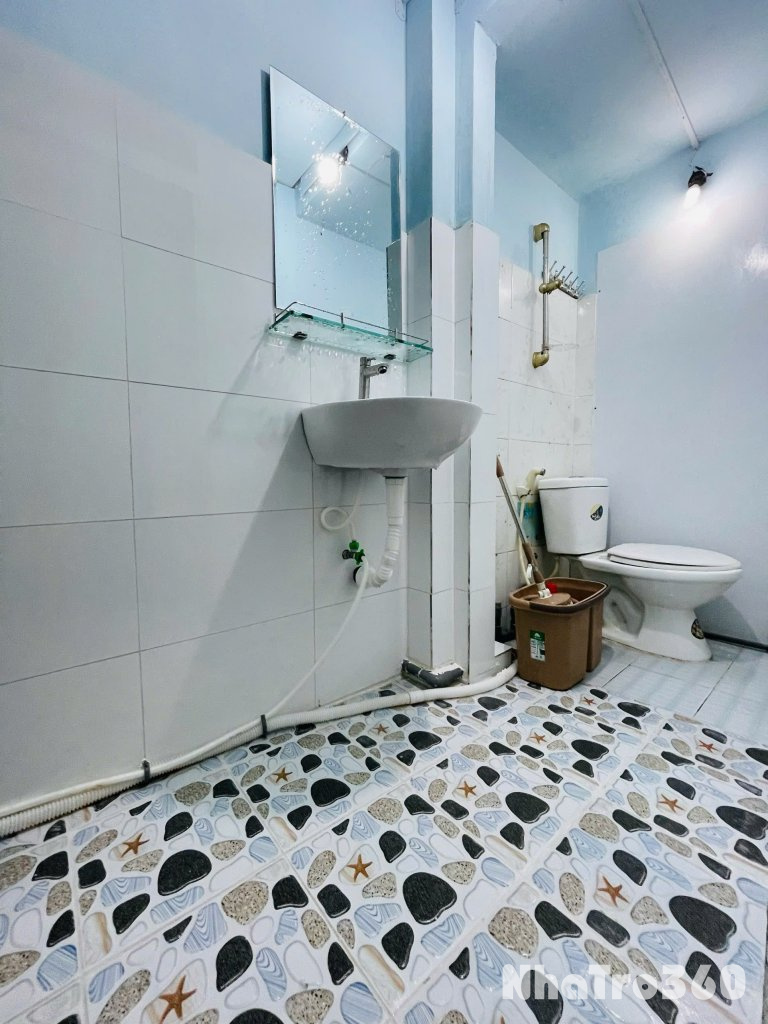 Cho thuê căn hộ Studio Ban công thoáng tại Q10 gần Vạn Hạnh Mall, toà Viettel