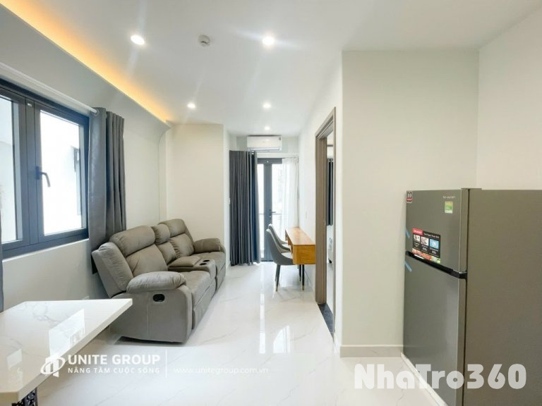 Căn hộ ban công full nội thất Đề Thám Quận 1