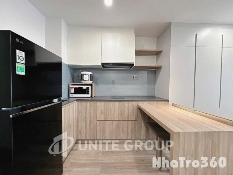 Căn hộ tách bếp full nội thất cửa sổ thoáng Dương Bá Trạc quận 8