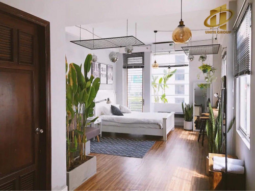 Cho thuê căn hộ ban công, Q4 || Đường Đoàn Như Hài || gần Đại Học Luật, cầu Calmette, chợ Xóm Chiếu