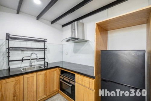 Cho thuê căn hộ ban công, Q1 || đường Thạch Thị Thanh || gần chợ Tân Định, Công Viên Lê Văn Tám