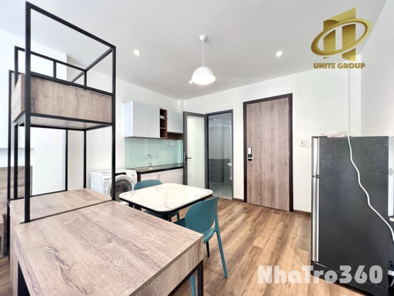 Căn Hộ 1 Phòng Ngủ Cửa Sổ Lớn Ngay Trung Tâm Q1