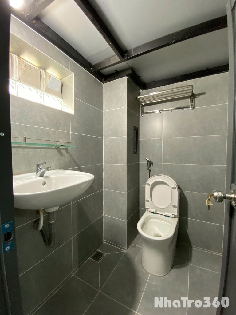 Phòng trọ mới xây ngay Cầu Tham Lương - HUIT