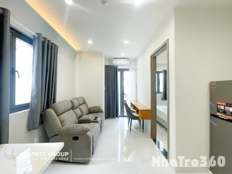 Căn hộ ban công full nội thất Đề Thám Quận 1