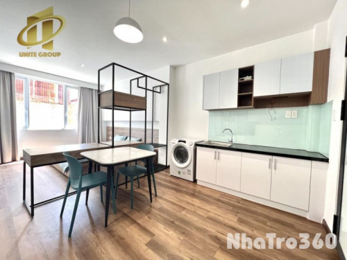 Căn Hộ 1 Phòng Ngủ Cửa Sổ Lớn Ngay Trung Tâm Q1