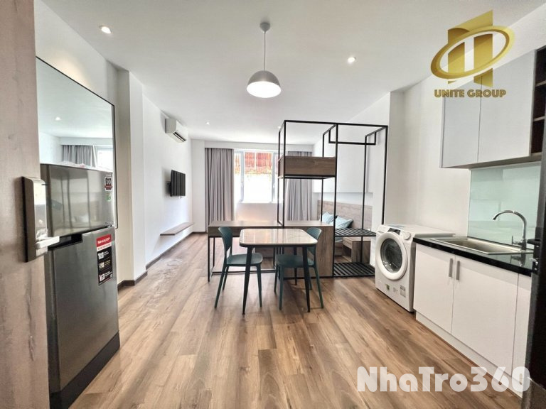 Căn Hộ 1 Phòng Ngủ Cửa Sổ Lớn Ngay Trung Tâm Q1